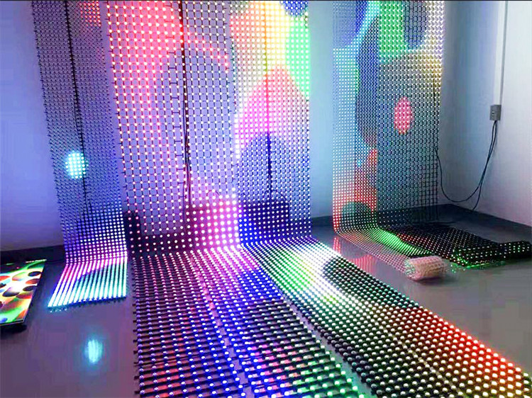 Waterproof Good Resolution 75% Transparent Curtain LED Display
