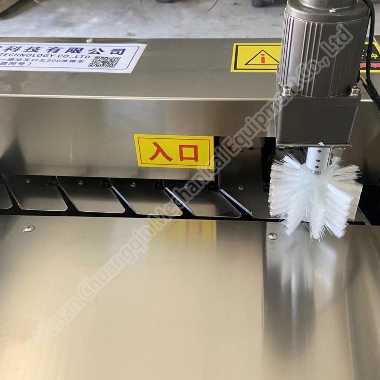 Safe Durable Hard Boiled Egg Peeler Machine Automatic Chicken Egg Peeling Machine 3600pcs/H