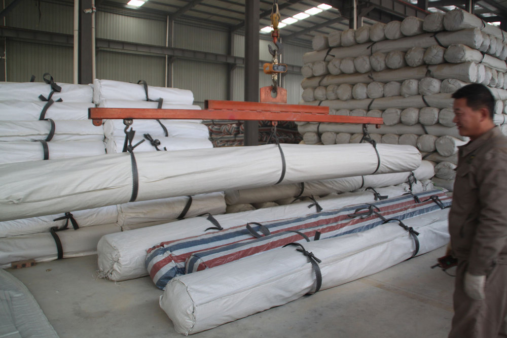 Artificial Lake Landfill Bentonite GCL Clay Liner with 4000-8000G/M2 Tensile Strength