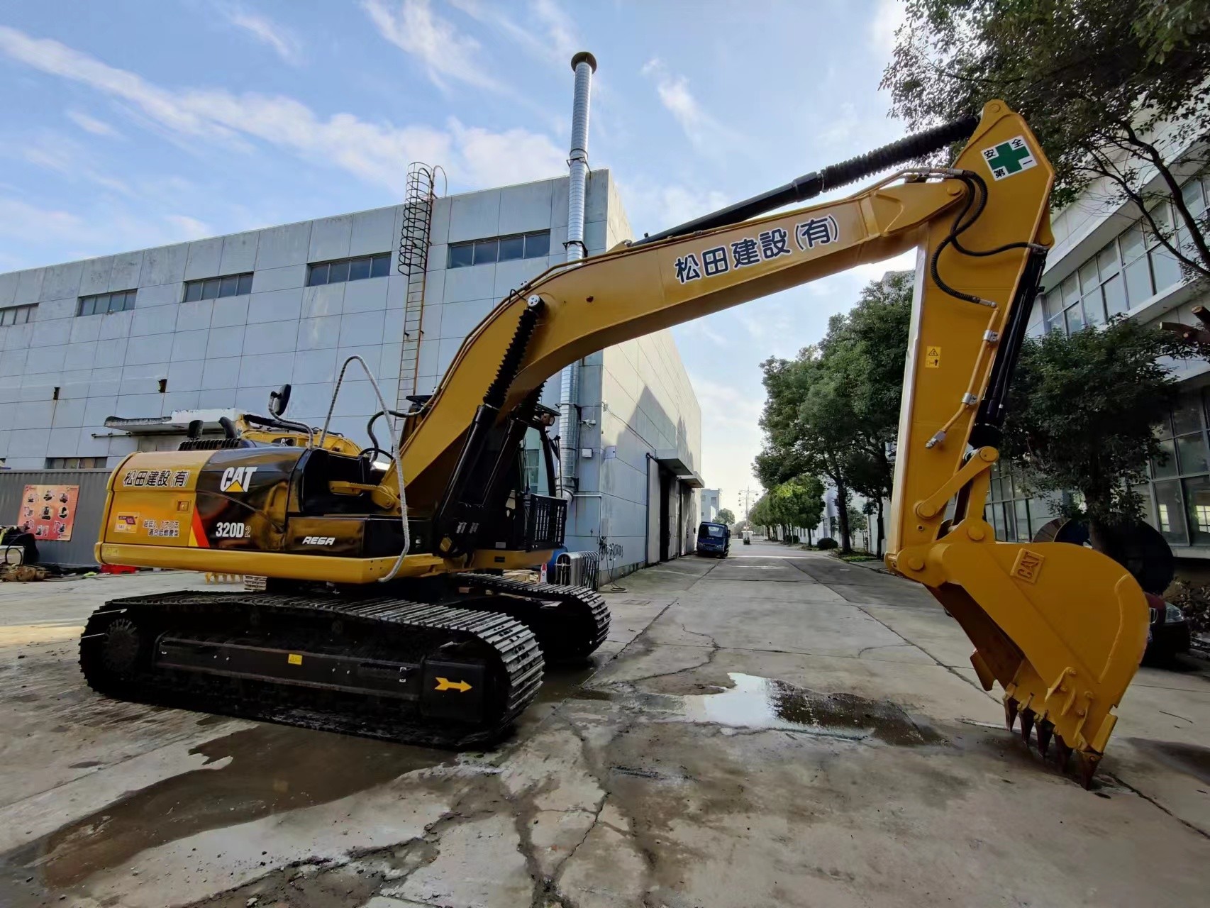 Medium Size Used CAT Excavators 320D 2015-2021 Year Mechanical Transmission