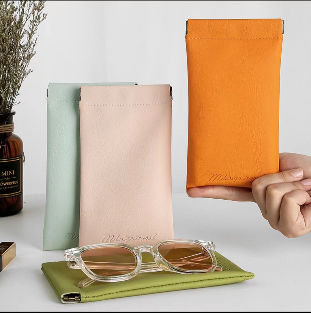 Embossed Logo Jewelry Packaging Pouches Leather Squeeze Coin Pouch