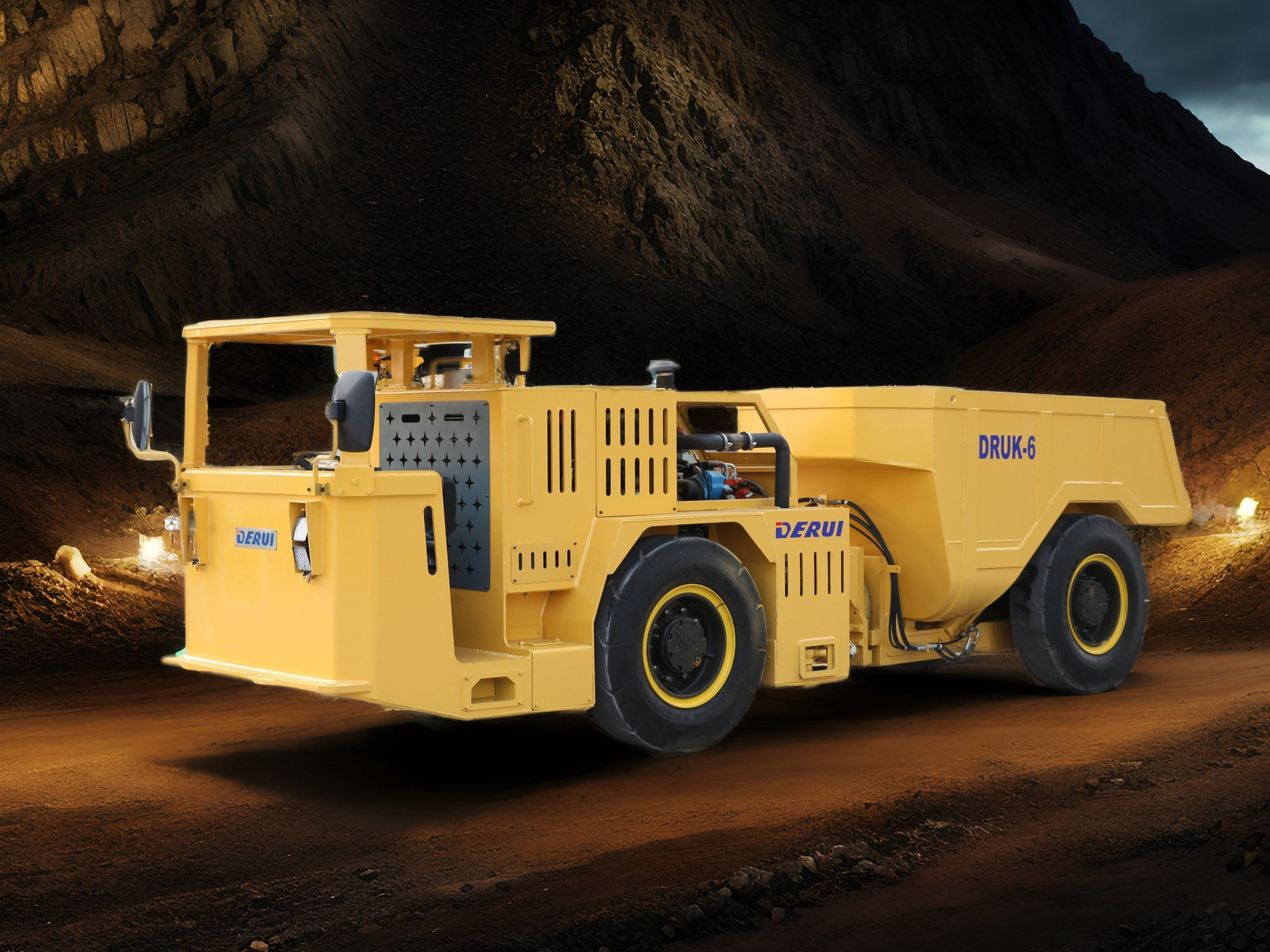 Dump Truck Bucket Volume 6 Cube Compact Mining Equipment DERUI-6