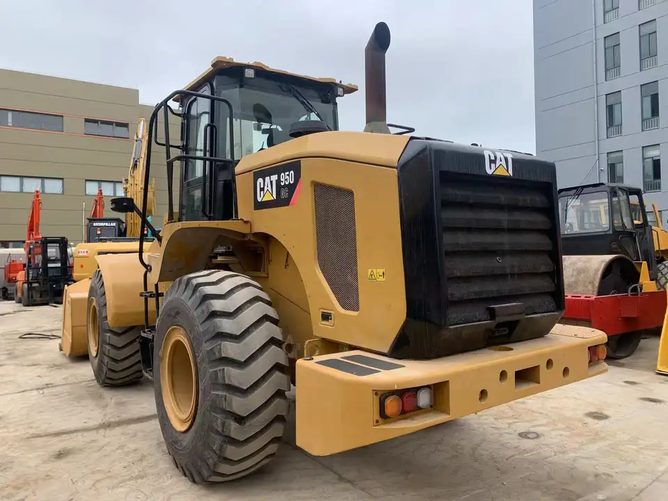 Used Caterpillar 966GC Wheel Loader with 4x4 Wheel Drive in Good Condition