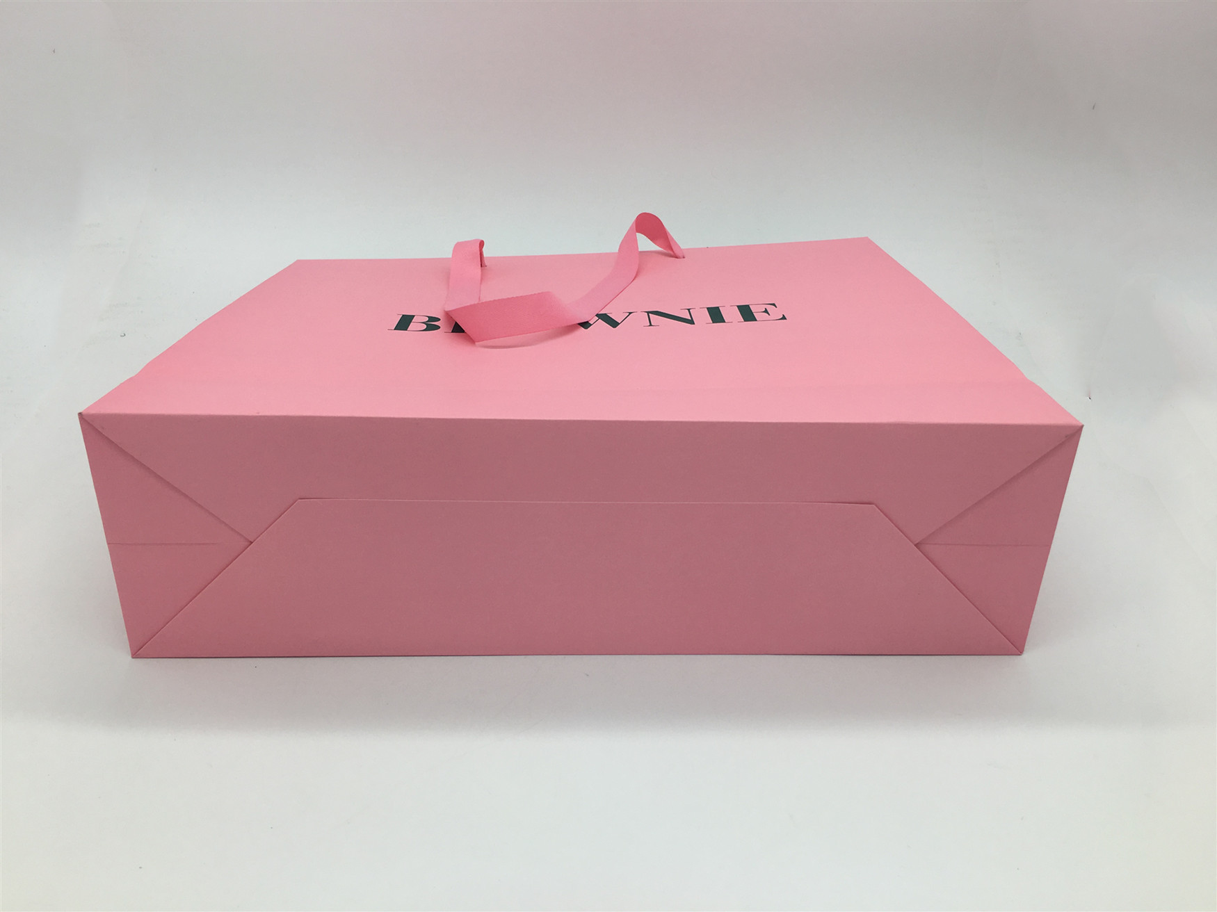 Foldable Recyclable Custom Printed Paper Bags With Handles 410x530x120 Mm