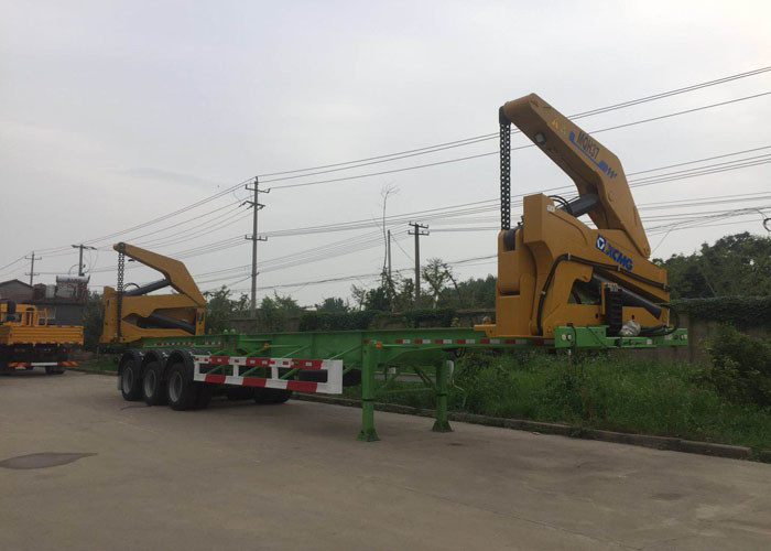 Self Loading Truck Mounted Crane 3 Axle Container For Transportation