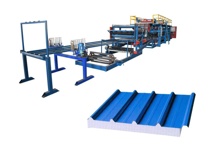 Roof / Wall Sandwich Panel Forming Machine Customized Length Speed 8-10 M/Min