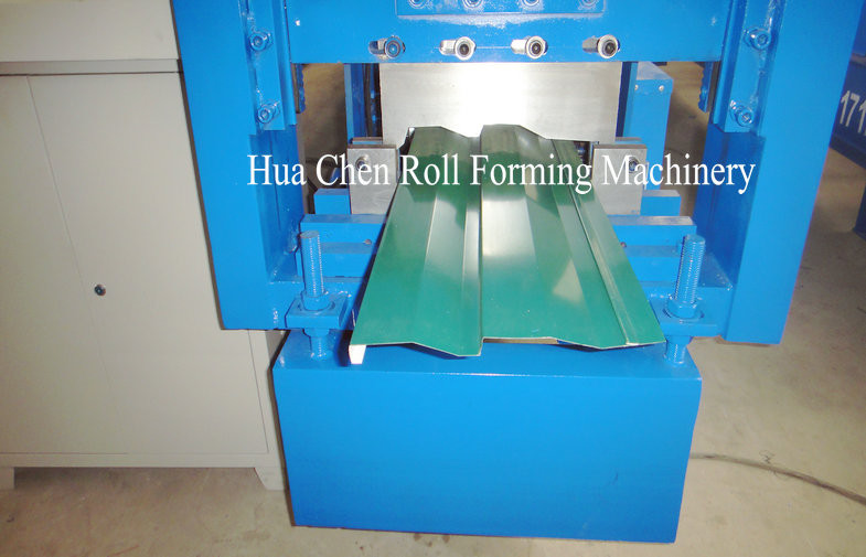 High Efficient Wall Panel Roofing Sheet Roll Forming Machine with CE , PLC Control
