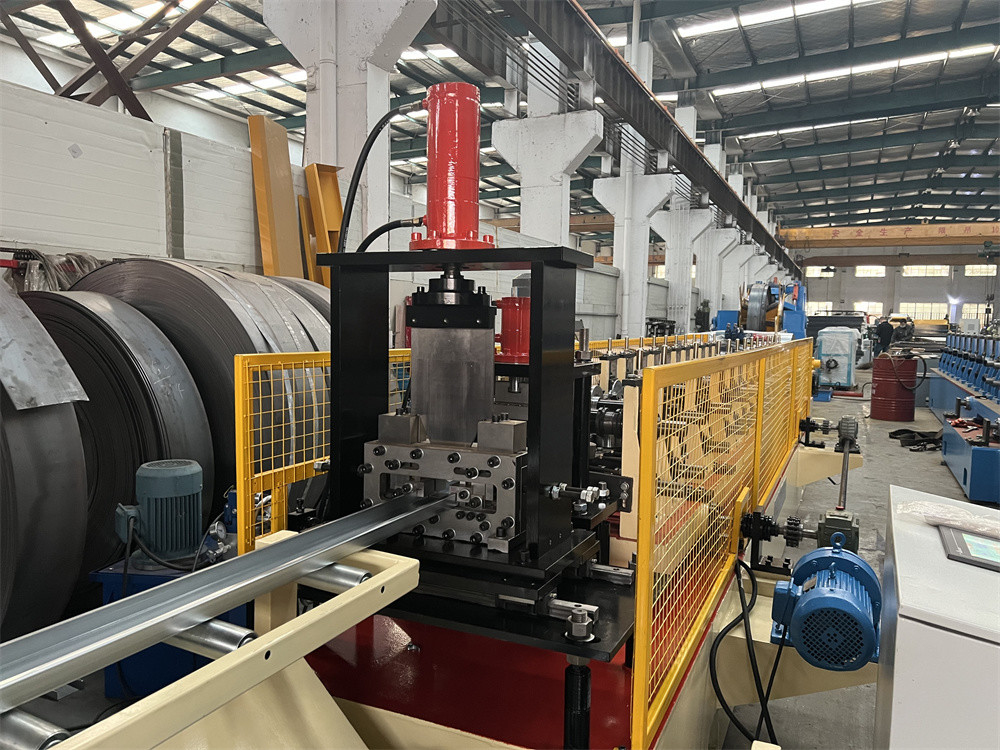 PLC Control Stud And Track Roll Forming Machine With Hydraulic Cutting 8m/Min