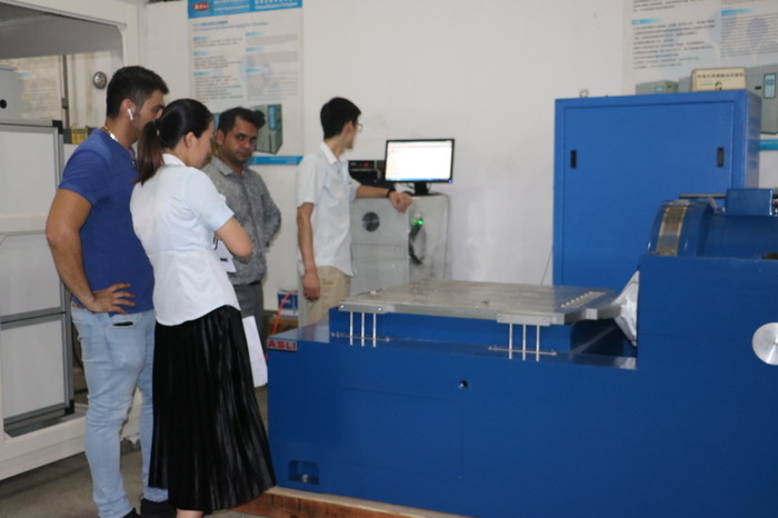 ISTA 1200N Vibration Table Testing Equipment For Battery