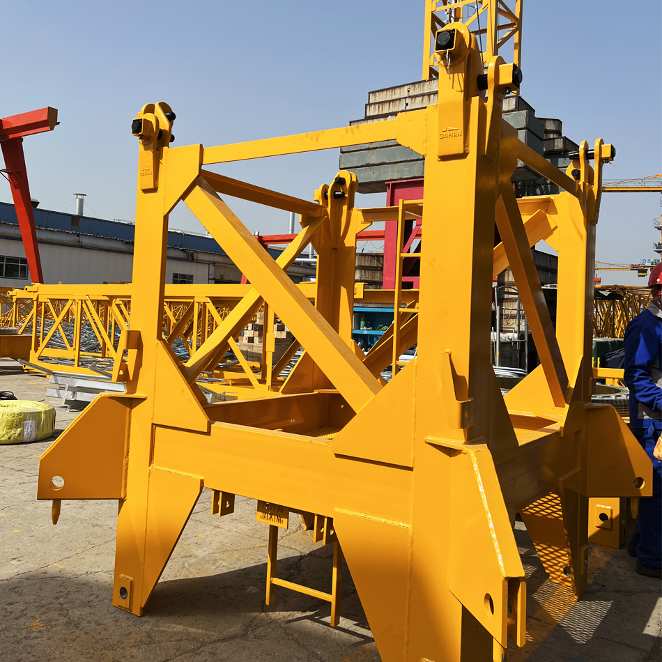 Zoomlion Tower Crane With 60M Boom 6 Tons Capacity In Vietnam 220m Span