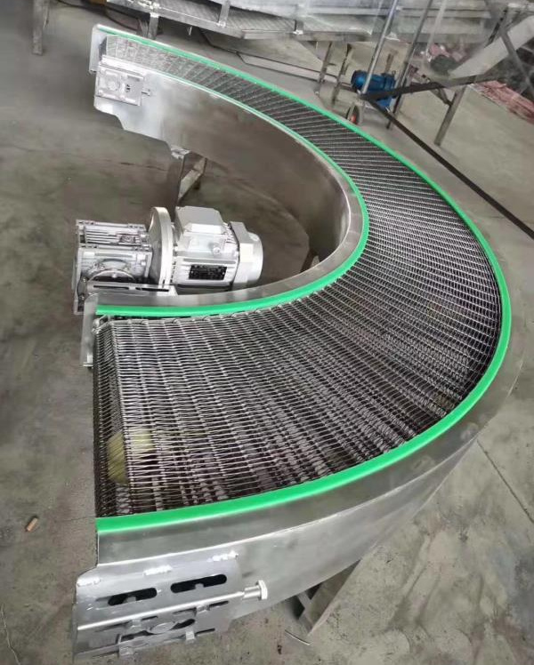Chain Plate Conveyor with 90 Degree Turning Used in Small Workshop