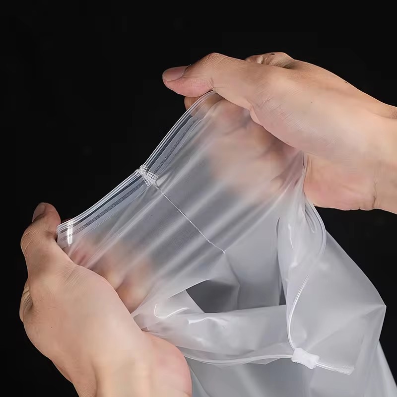 Customize Biodegradable Material Securely Sealed Clear Waterproof Zipper Pouch