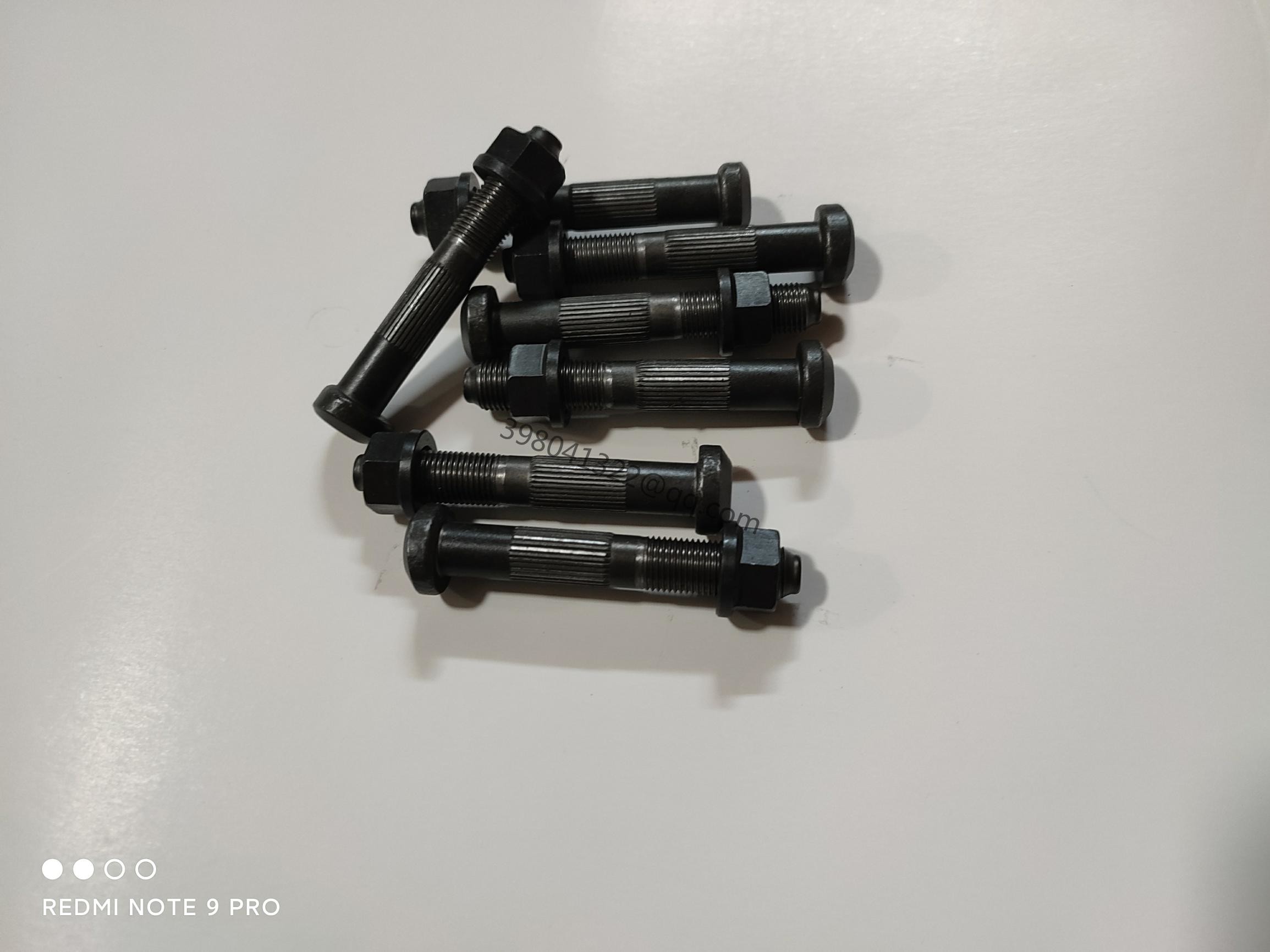 4M40 Mitsubishi Excavator Engine Parts ME194646 10*70mm Connecting Rod Screw
