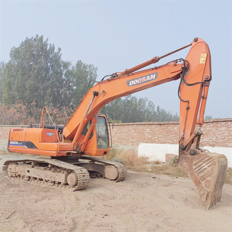 22 Ton Crawler Chain Doosan DH225 Excavator with Original Hydraulic Valve in Shanghai