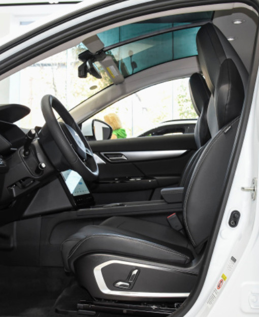 XPENG G3 2023 G3i 460G+ White Pure Electric 5 Door 5 seats Compact SUV