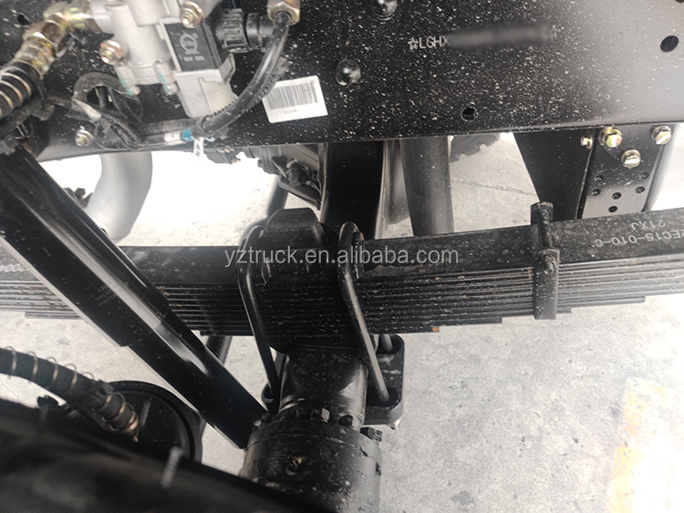 132kW 180hp Engine Power Dongfeng 6x6 LHD RHD Off Road Cargo Truck