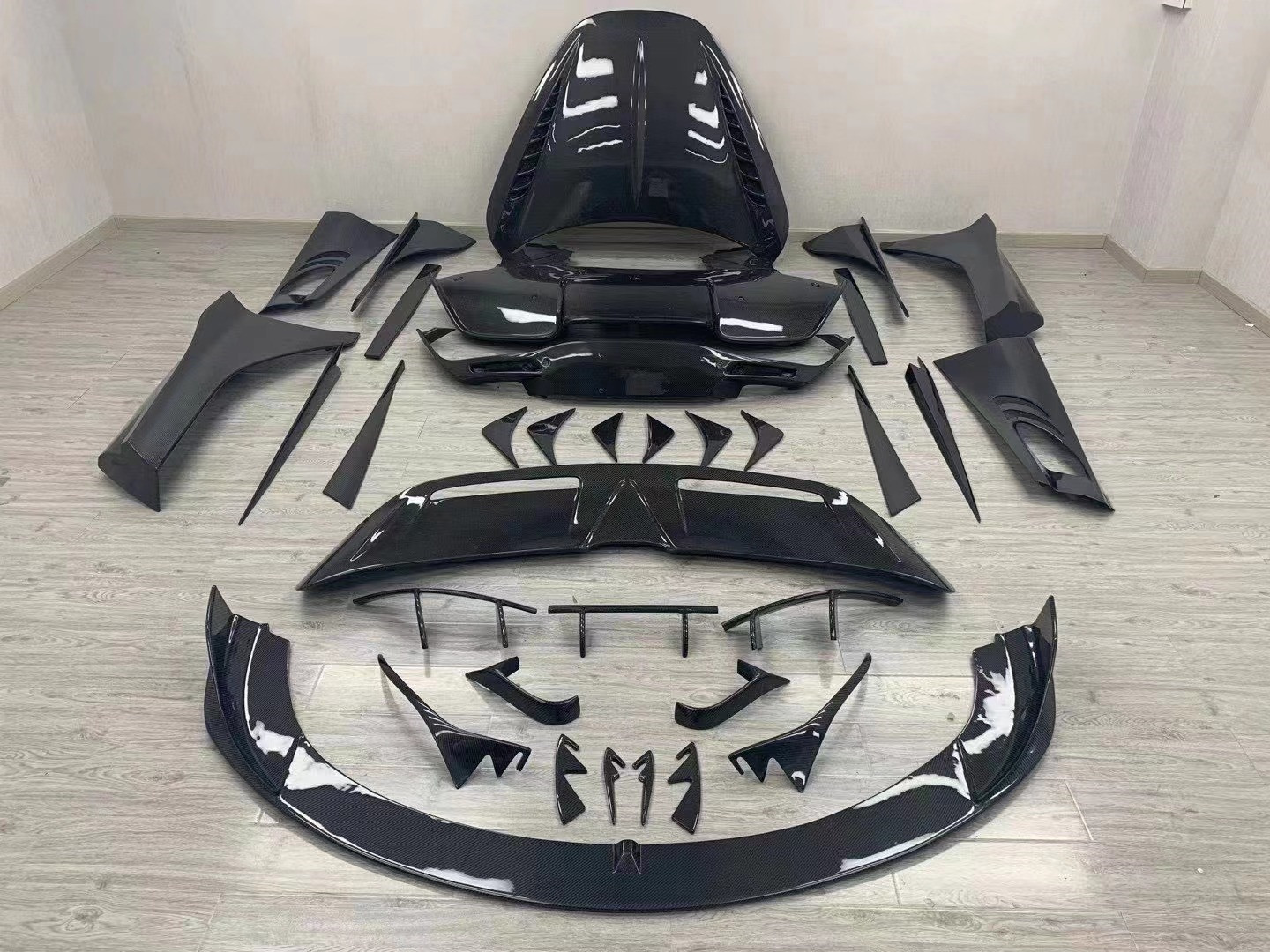 Carbon Fiber Carbon Fiber Body Kit for McLaren 720S 720 Upgraded TOPCAR Style Front Shovel Rear Diffuser Spoiler Cover
