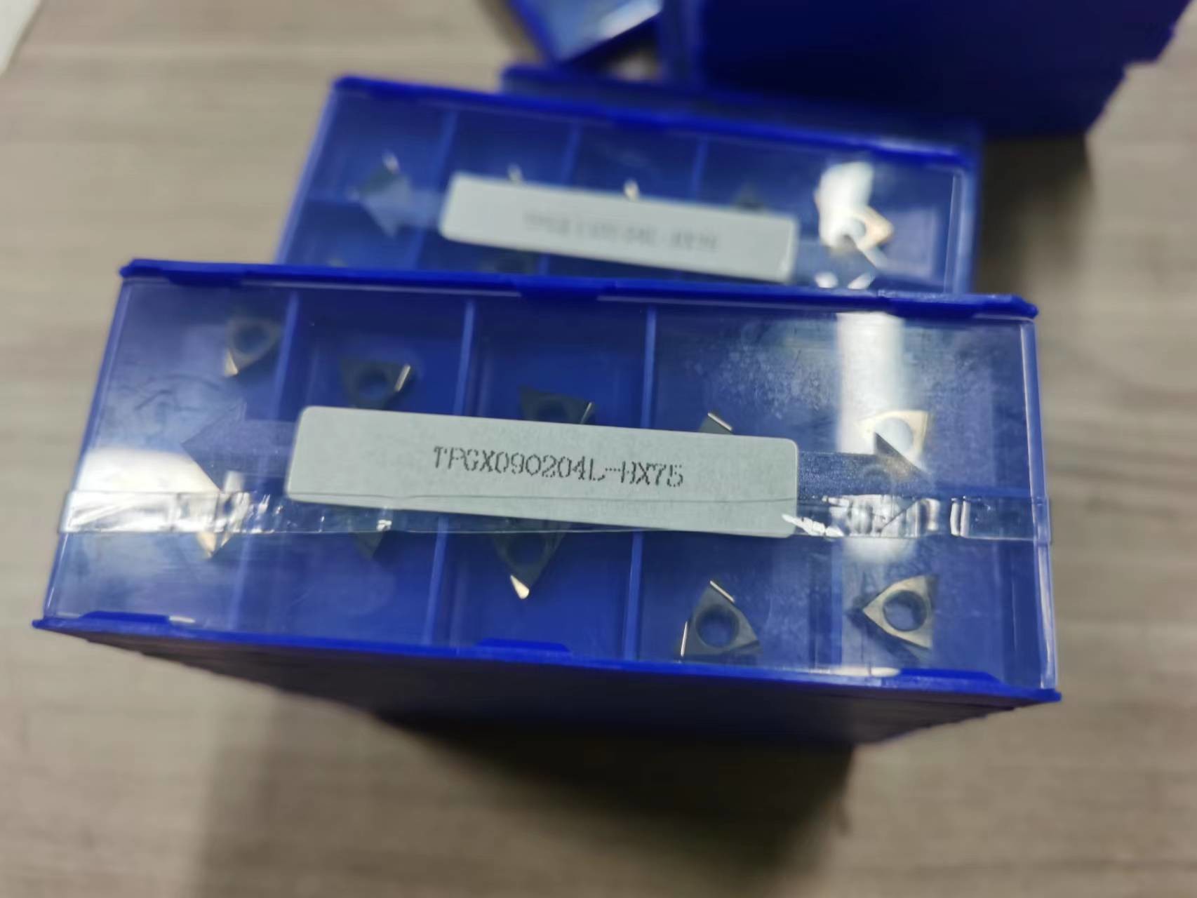 Carbide Milling Inserts TPGX 110304L Equivalent To Mitsubishi Insert