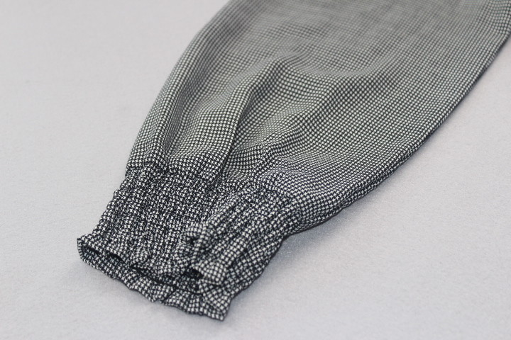 Long Sleeve Grey Color Large Size Ladies Dresses Crew Collar Pleated Knitting Fabric