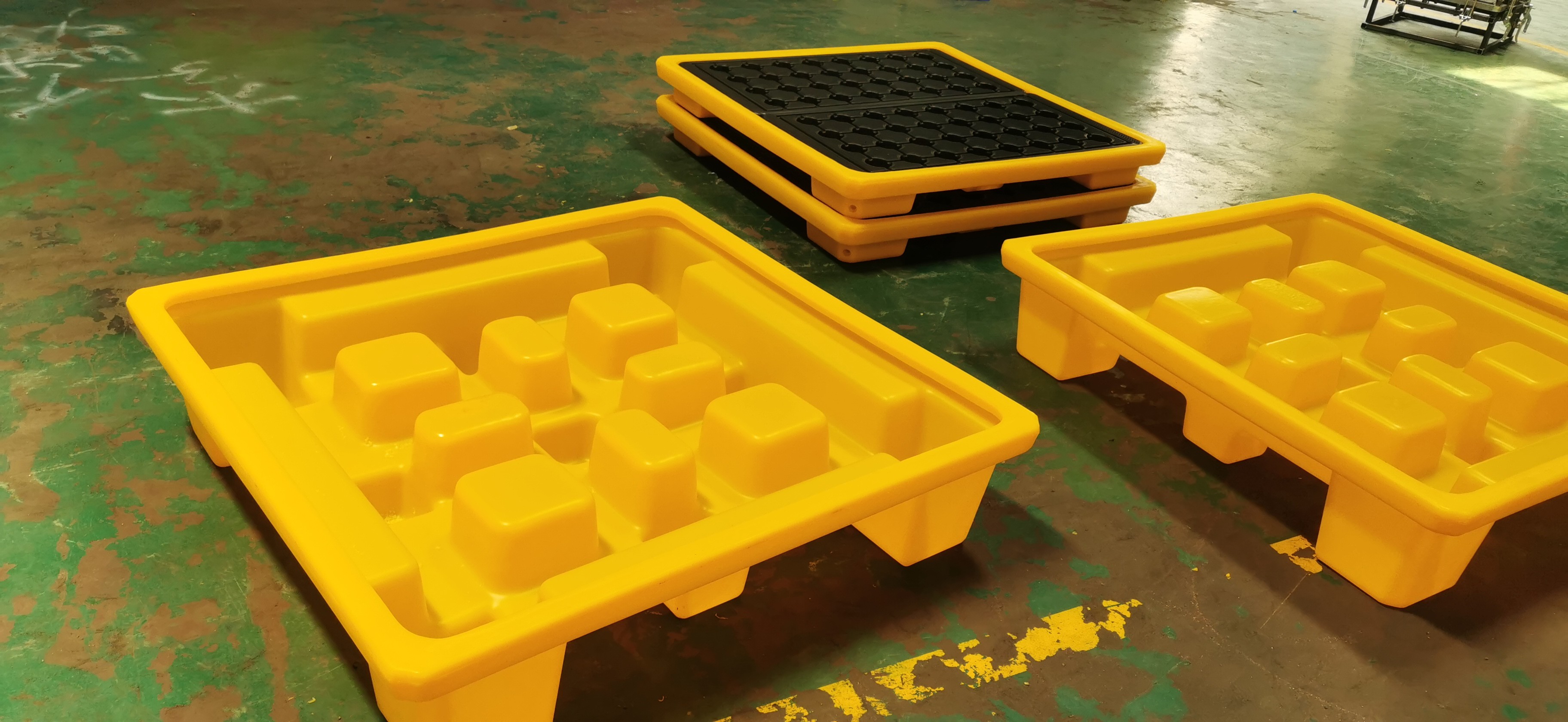 Eco Friendly Heavy Duty Polyethylene Pallets For Customized Requirements