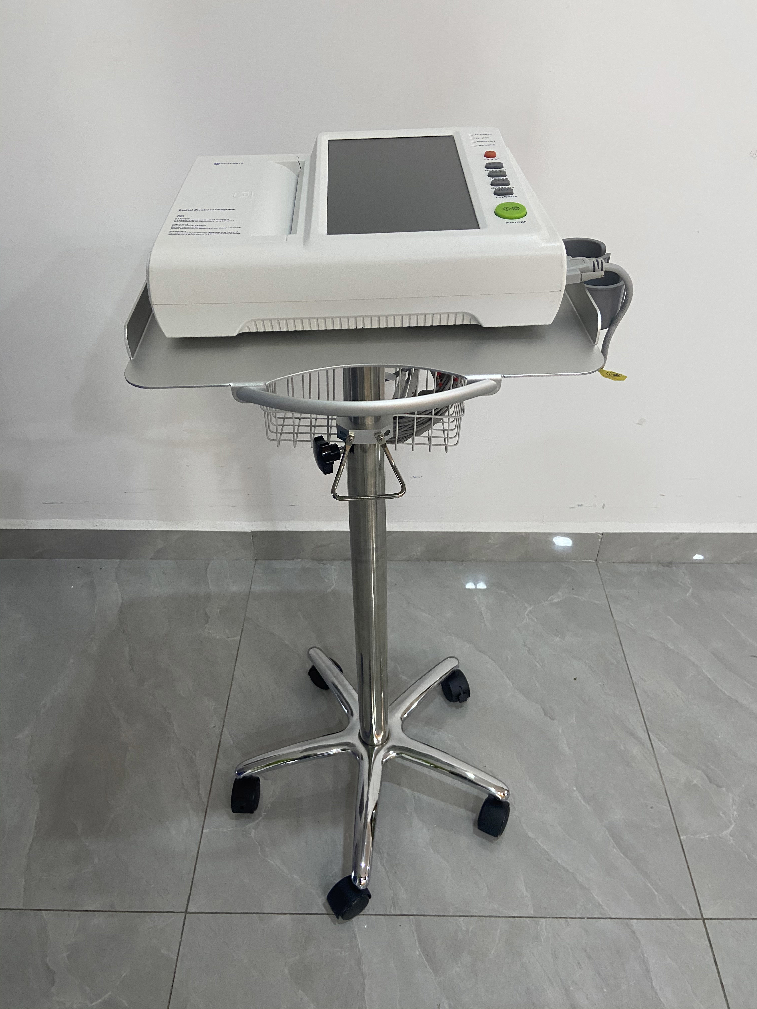 Sturdy Rolling Stand for Mindary ECG Machine and Ultrasound Machine on Hospital Trolley