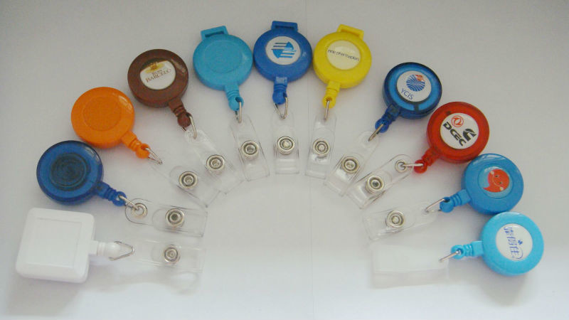 32mm Plastic Retractable Id Badge Holder /Customized design 80mm length Yoyo Card Holder For Gifts