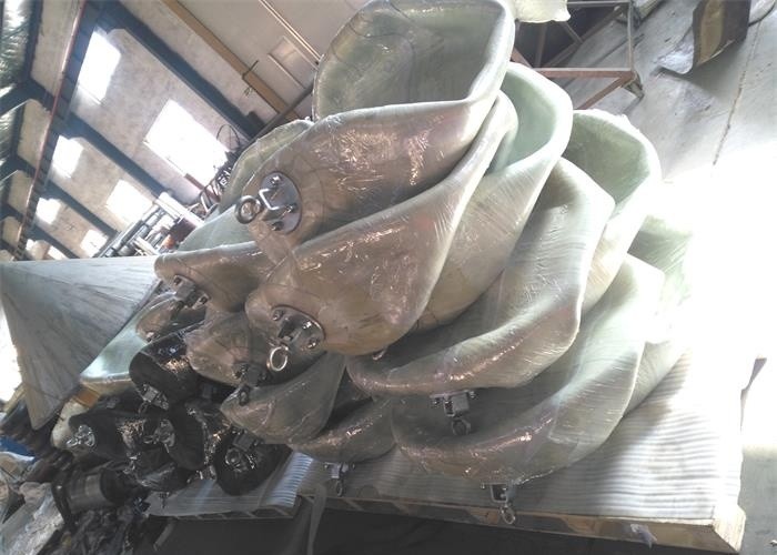 Floating Yokohama Dock Bumper Fender , Pneumatic Rubber Fender Low Counterforce