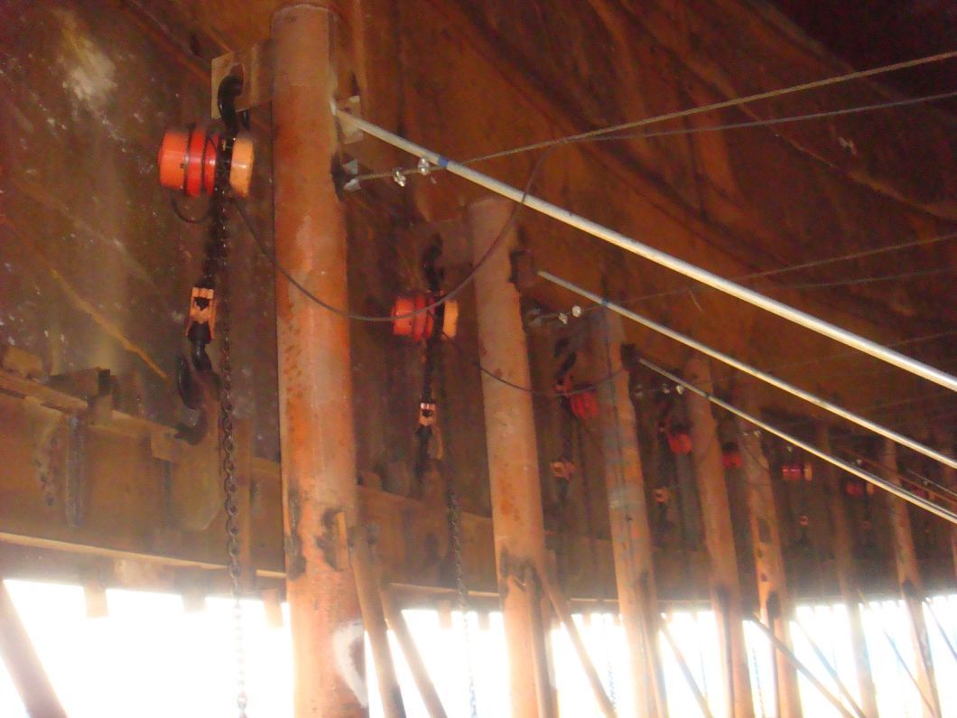 Simple Electric Hoist for Tank Lifting Construction