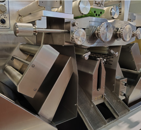 15KW Soft Gelatin Capsule Machine Soft Gel Capsule Manufacturing Machine