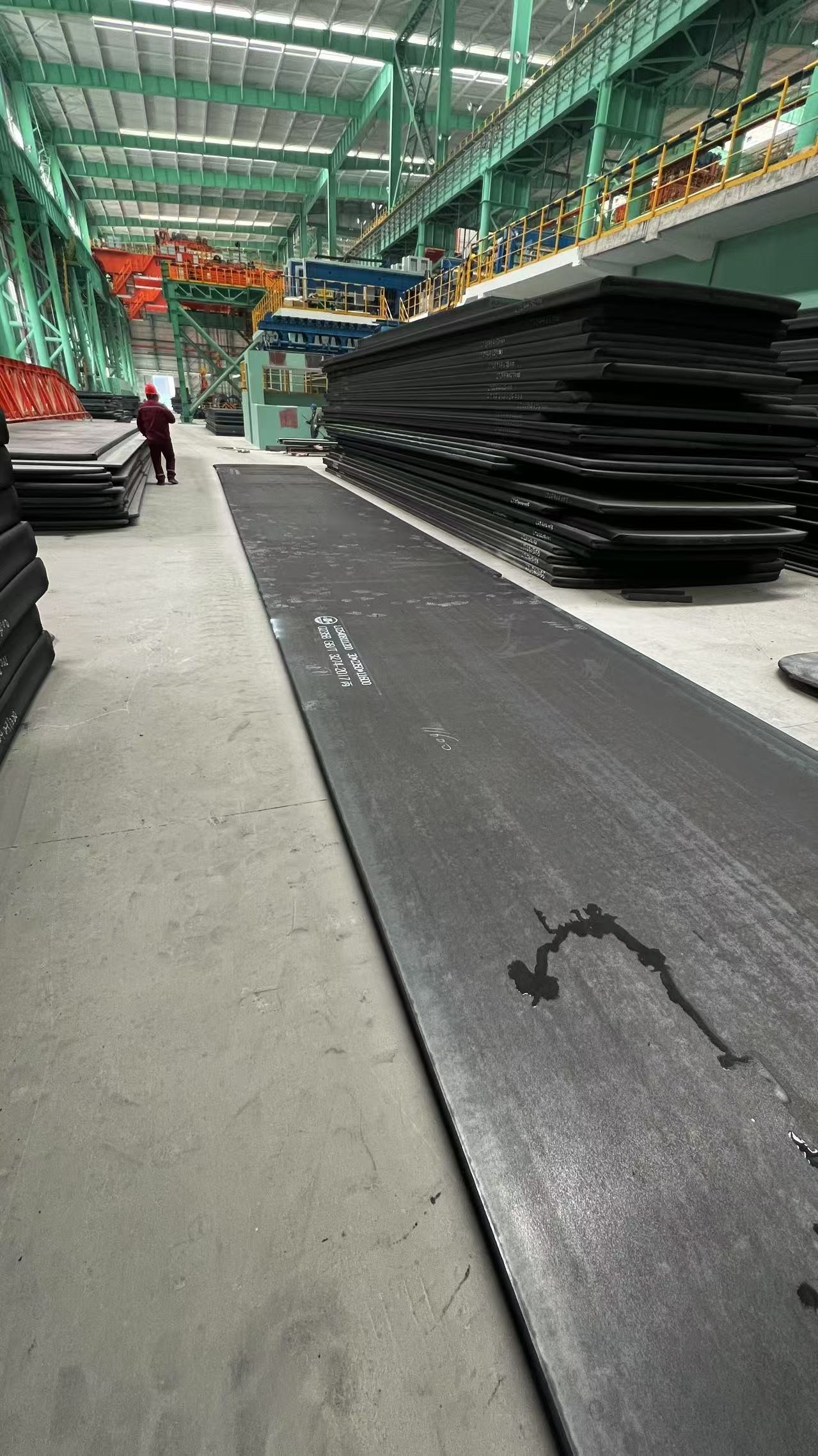 Hot Rolled Forged Medium & Heavy Steel Plate