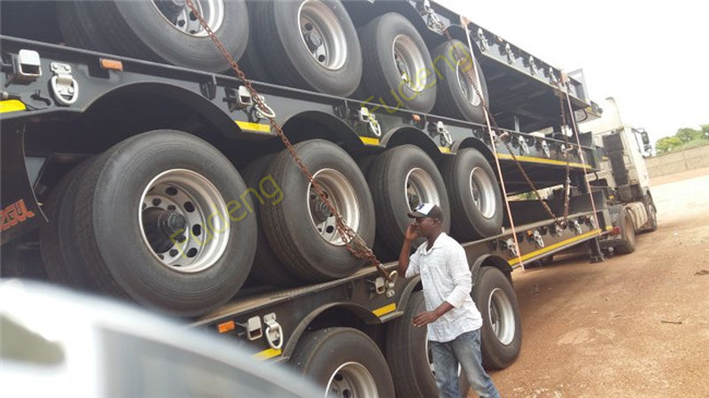 SKD Type Low Base Trailer , Machine Carrying Gooseneck Truck Low Bed Trailer