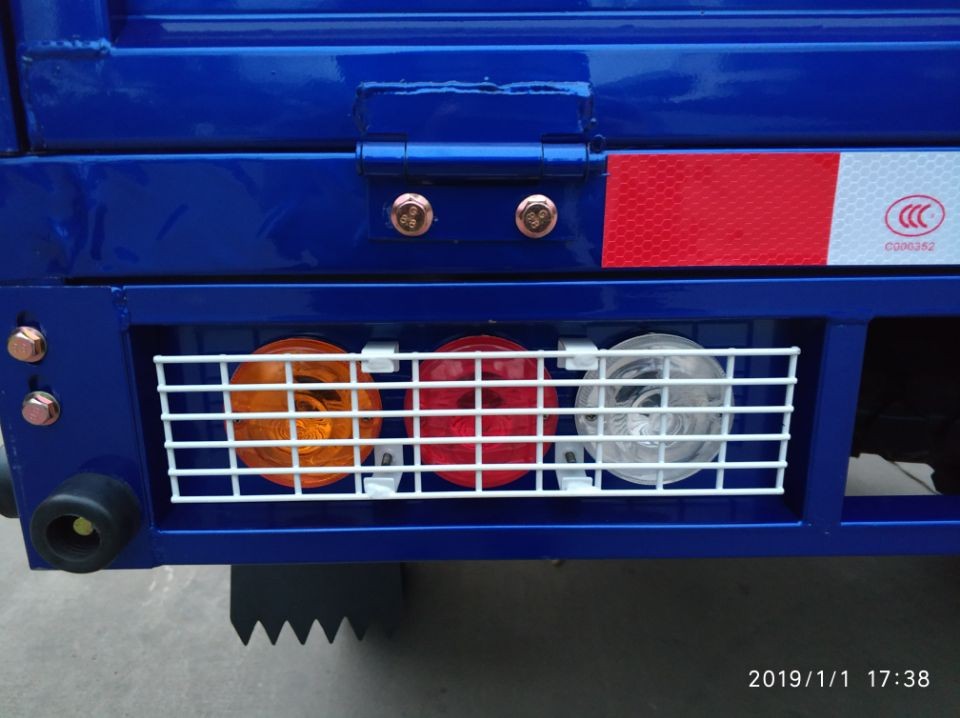 Heavy Loading Loncin 150CC Engine 1.5m*1.2m Gasoline Tricycle