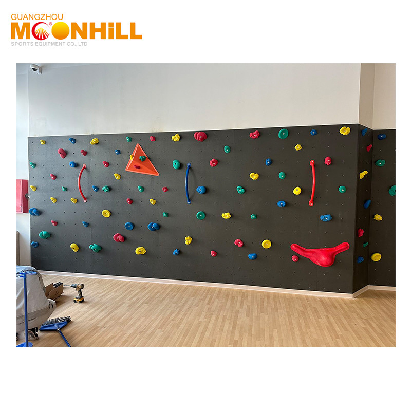 Public Training Boulder Climbing Wall For Playground Adventure Park