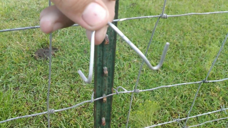 200m Length Wire Cattle Fencing , 90kgs/Mm2 Galvanized Cattle Panels