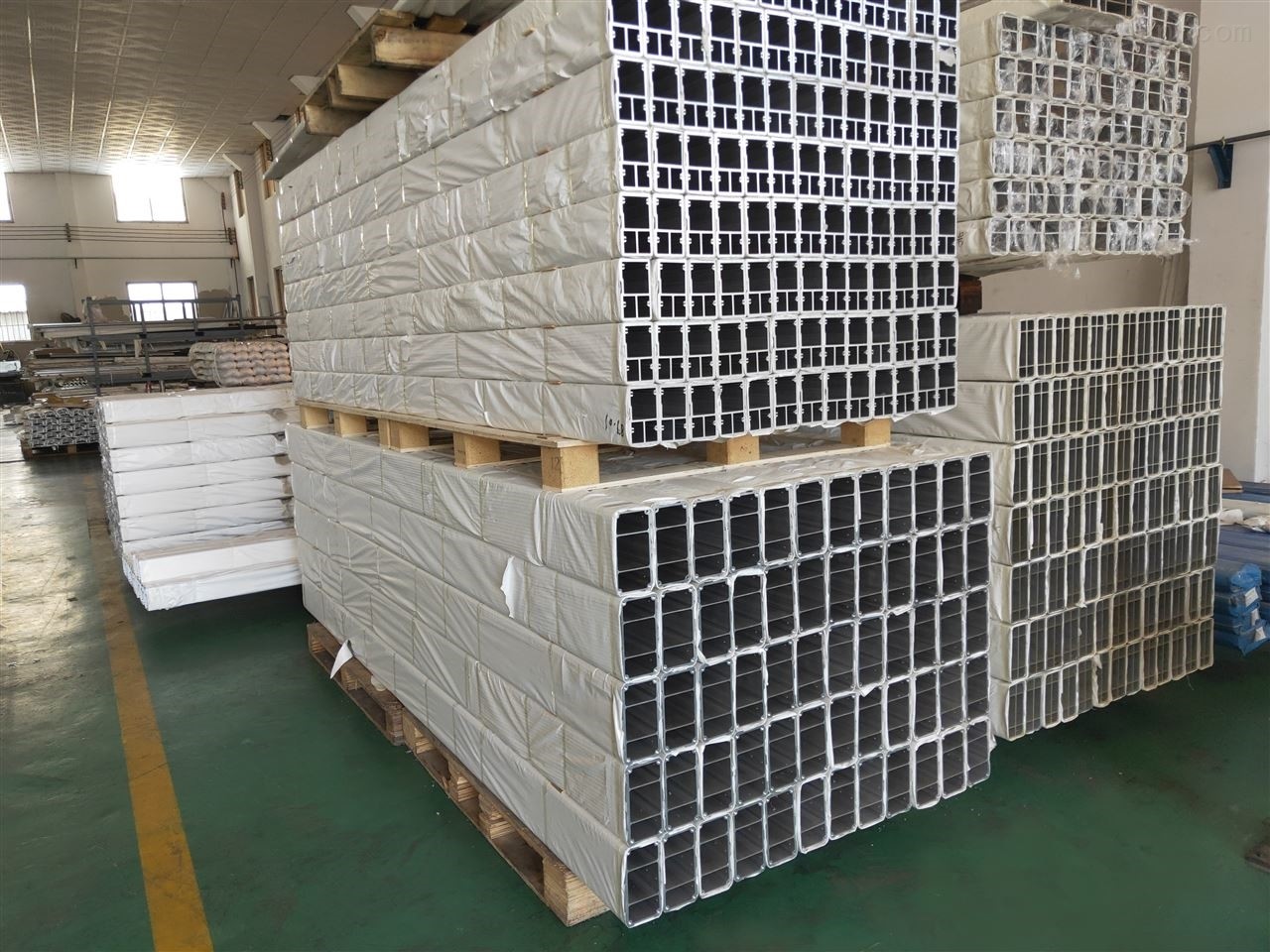 Square Aluminium Tube Rectangular Aluminium Pipe