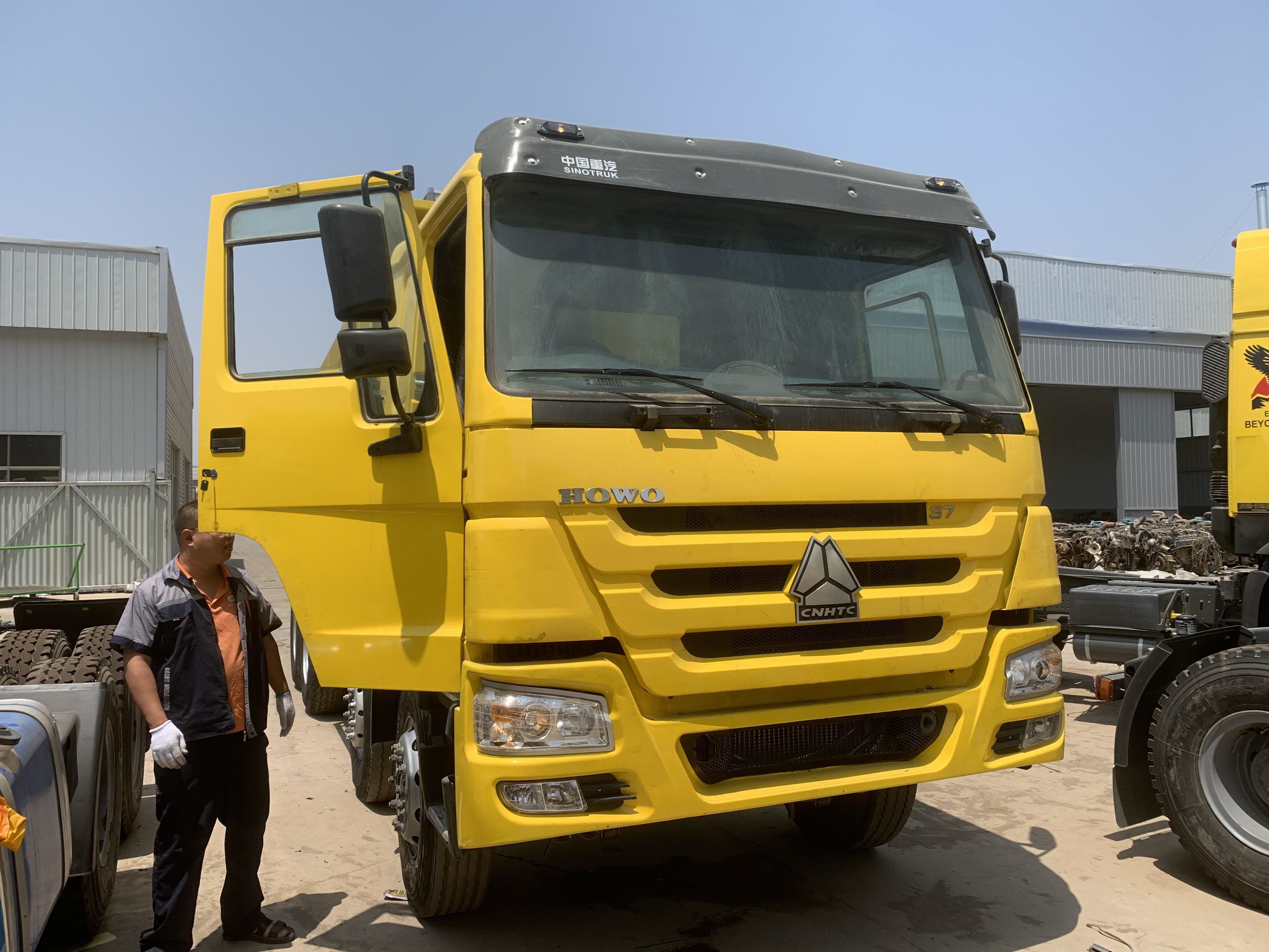 Used Diesel Trucks New Tipper Truck 8*4 Right hand drive HOWO Brand Sino Truck 371-375-420hp