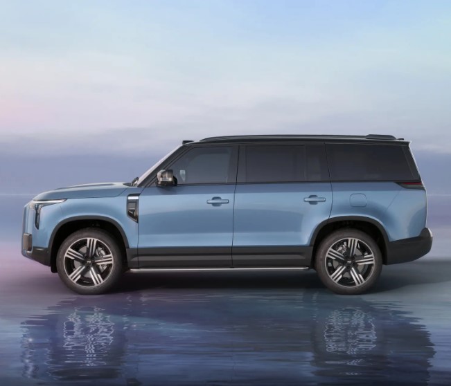 2023 BAIC JISHI 01 Series 7 Seats 350kW Maximum Power Luxury SUV Long Range Electric Vehicle for Chinese Wholesales