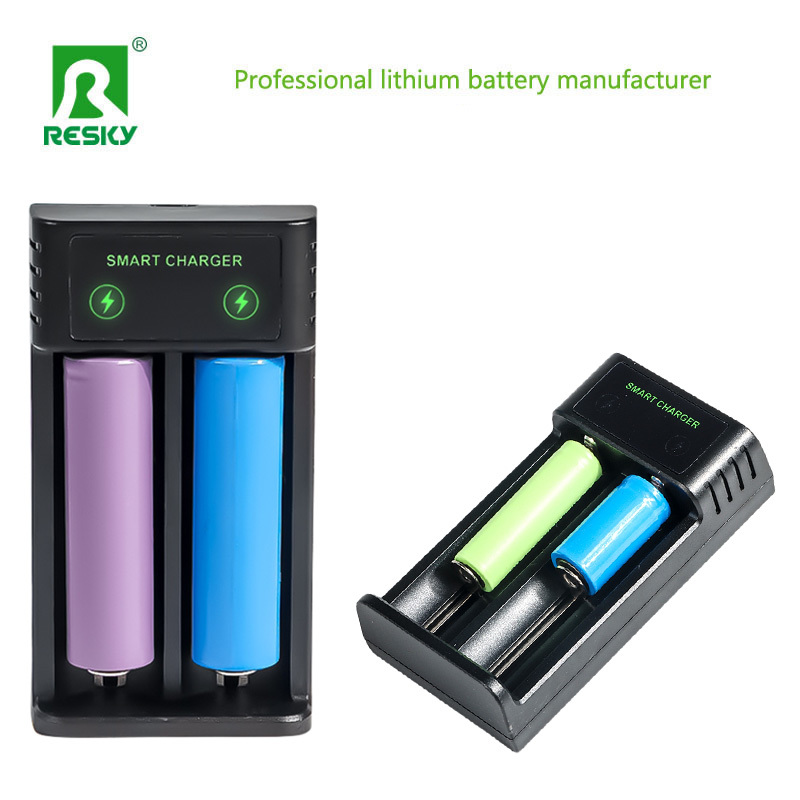 Smart USB Rechargeable Battery Charger 2 Slots For Flashlight Batteries