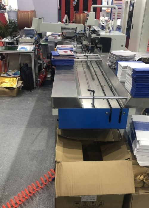 Industrial Automatic Punch And Spiral Binding Machine 800-1800 Notebooks / Hour