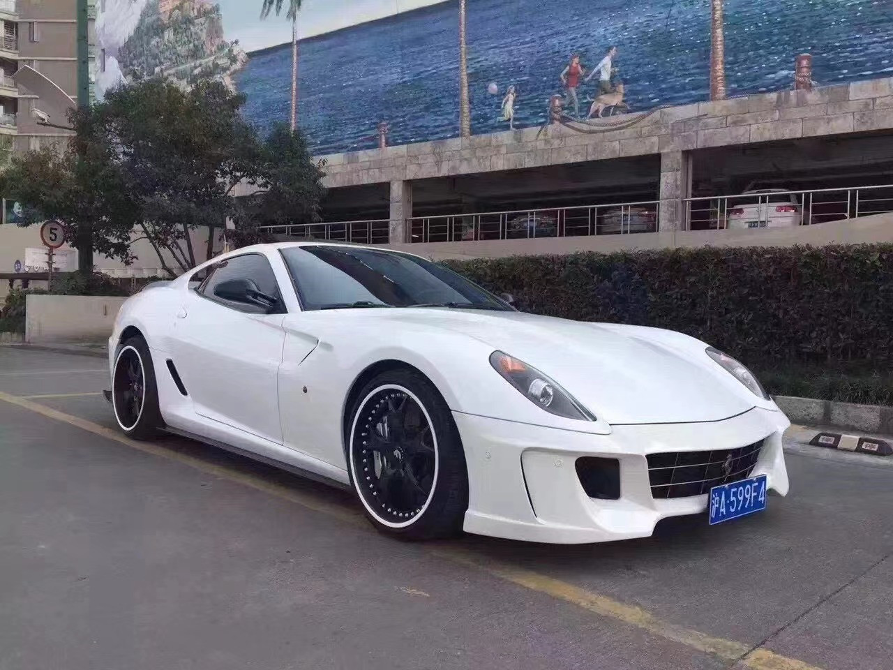 For Ferrari 599 Body Kit 599 Upgraded VORS Style Front and Rear Bumper Side Skirt Spoiler Carbon Fiber Body Kit