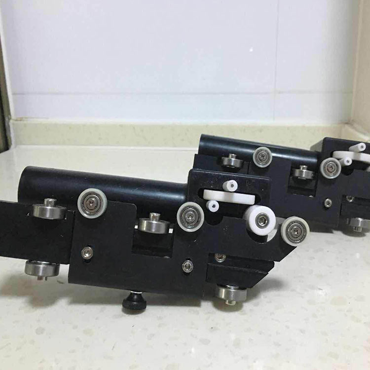 flexible spacer handle tools