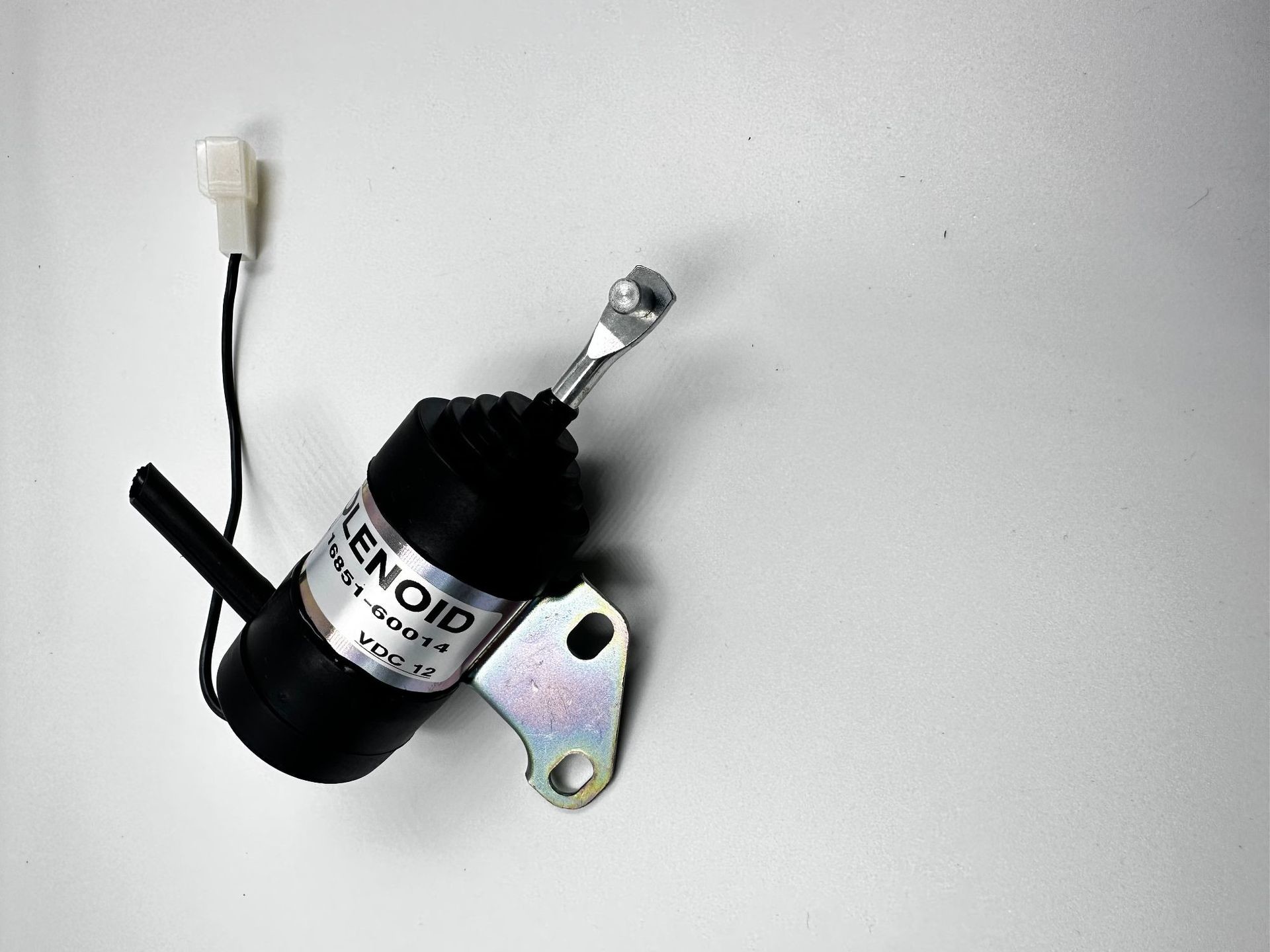 Manufacturer's supply of 16851-60014 052600-4530 Kubota flameout solenoid valve best-selling item