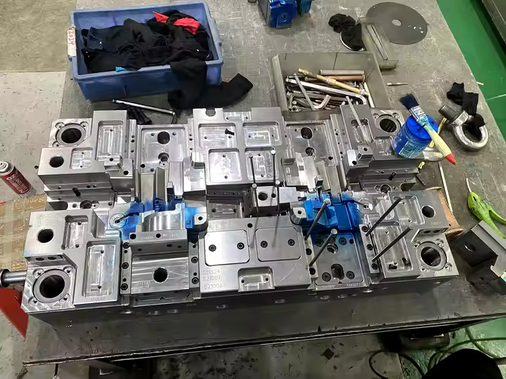 Plastic Injection Molding Service ABS Injection Molding Supplier Custom Plastic Mold