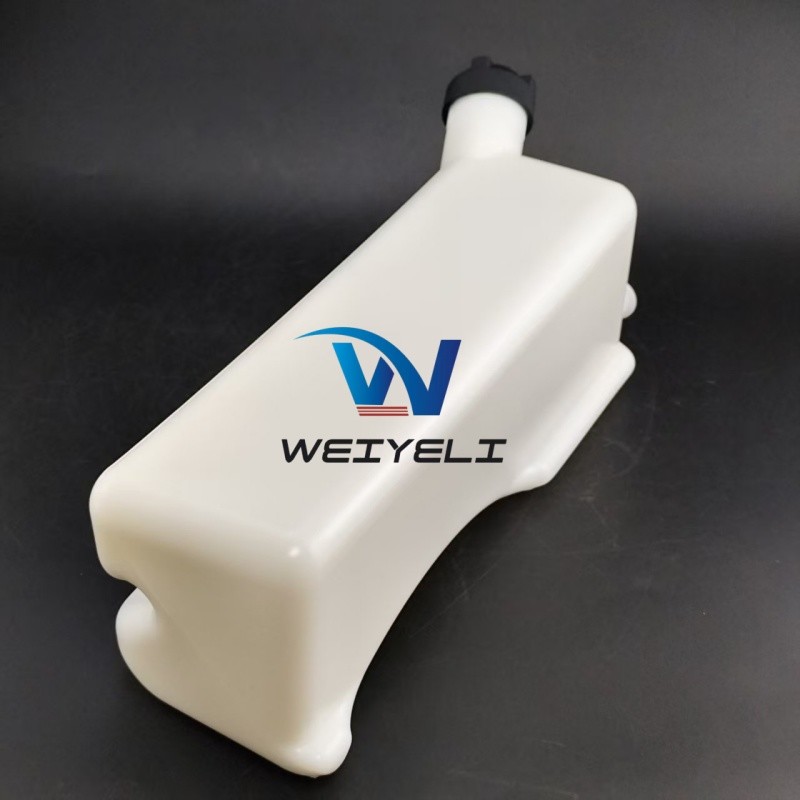 Coolant Expansion Reservoir 87354587 87412139 QR6887677 For 580M 580SM 580SM+590SM Backhoe Model Z59-FX4332 Heavy-duty Equipment Parts Radiator Water