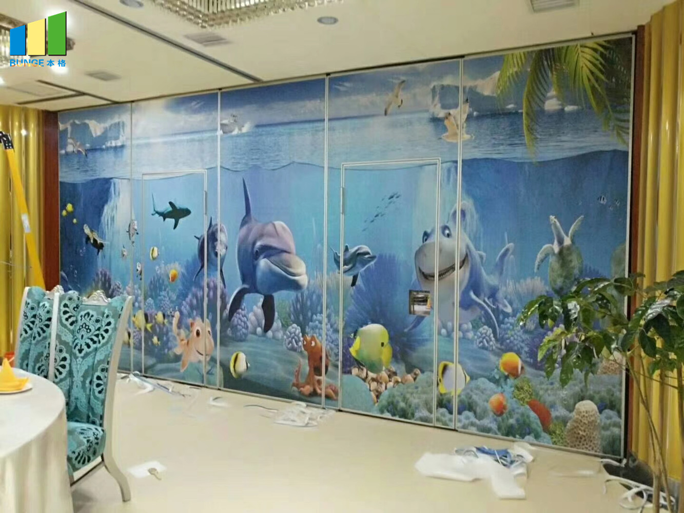 Restaurant Movable Acoustic Room Dividers Leather Painting Finish Partition Wall