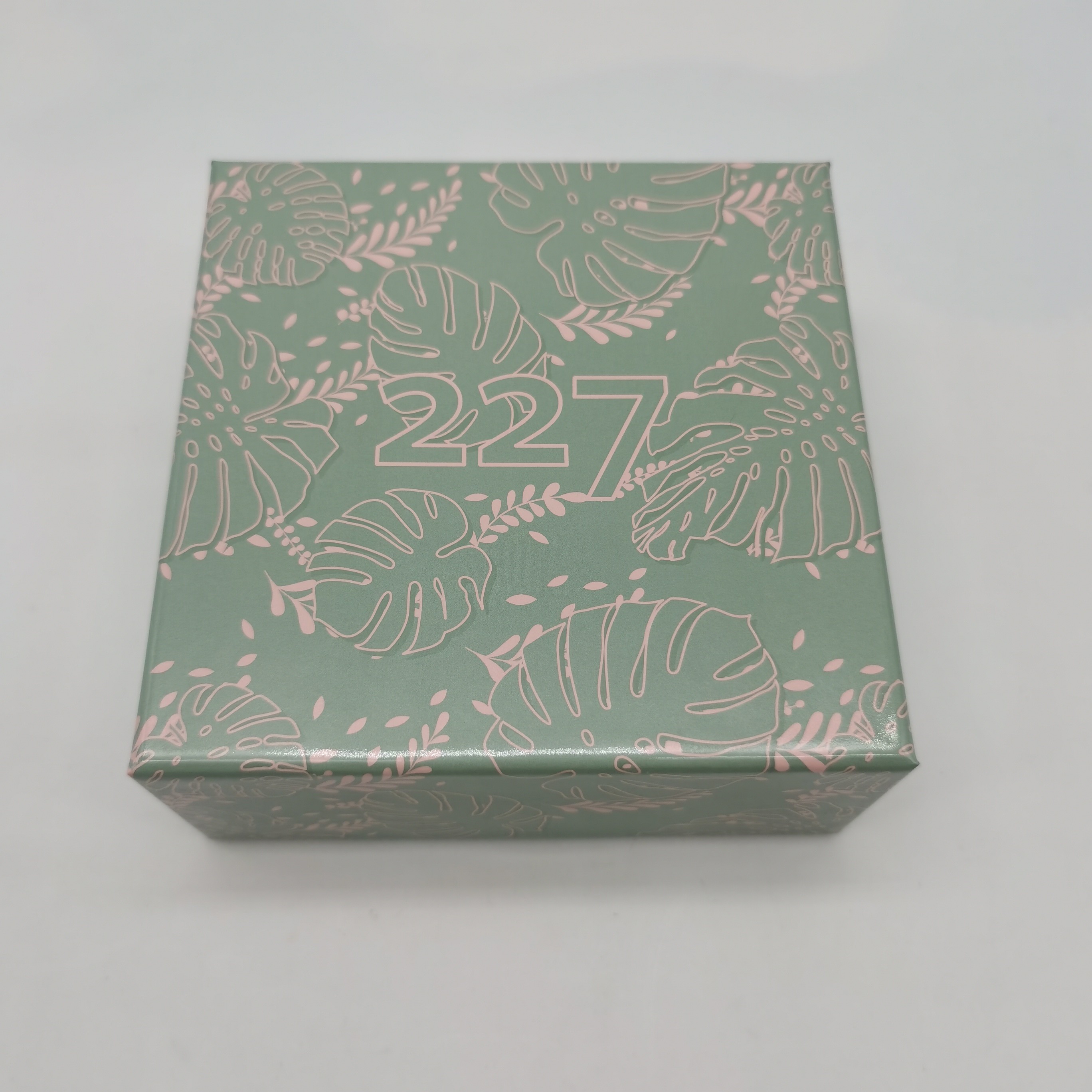 1200GSM Custom Printing Gloss Lamination Cosmetic Packaging Box