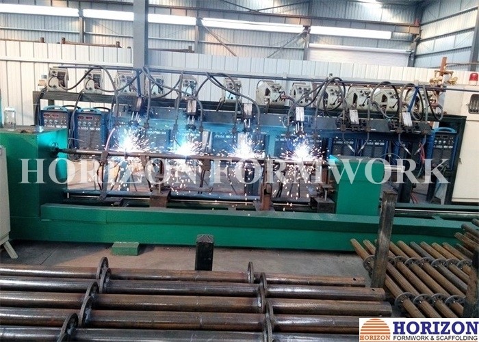 0.88m Width Ringlock Scaffolding System , Ring System Scaffold 3 Boards Equipped