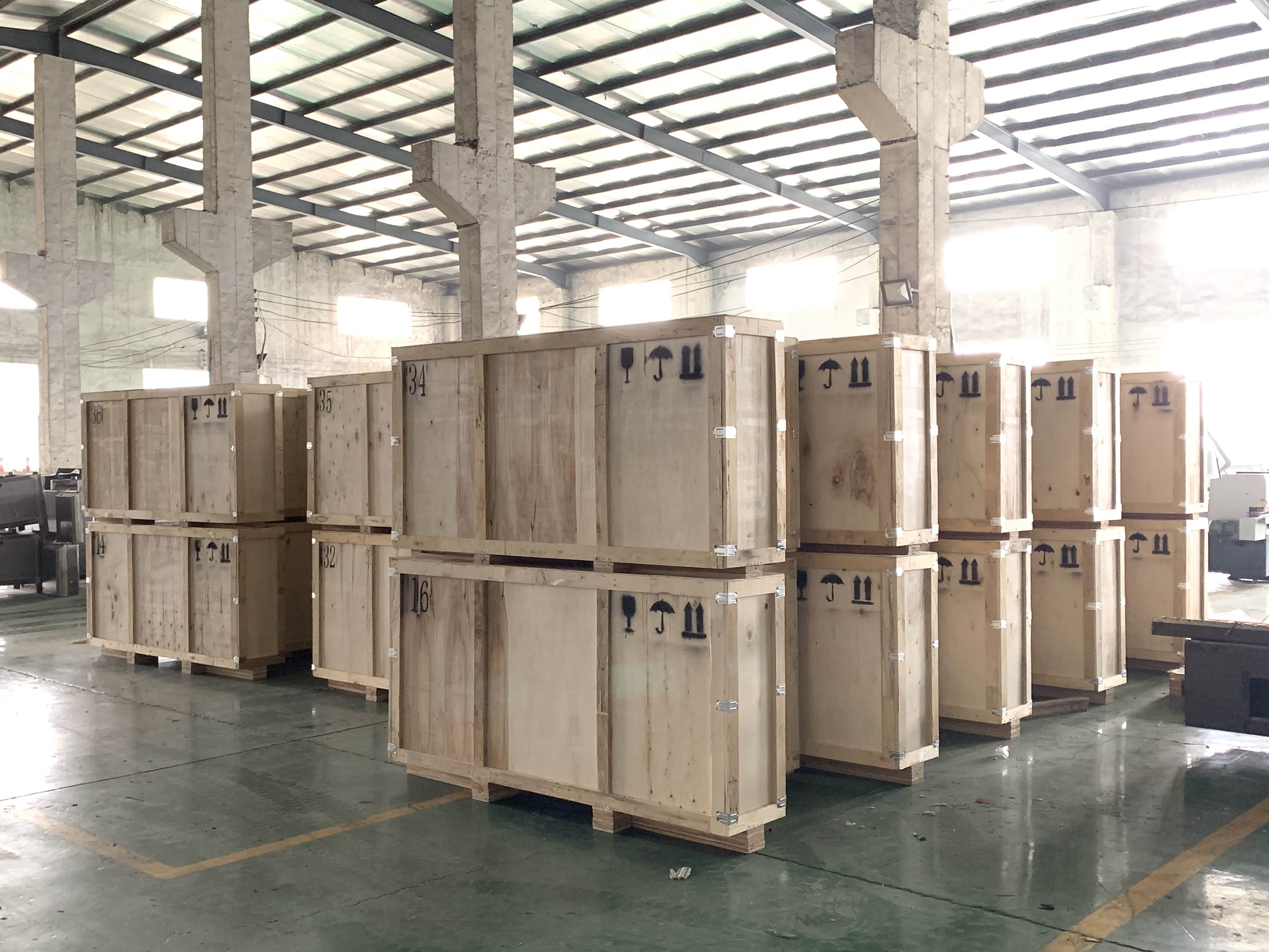 2500KG Single Spindle Professional Auto 1325 CNC Router for Retail Manufacturing