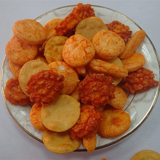 Mulitiple Shape Fried Seaweed Roll High Temperature Crisp Spicy Biscuit