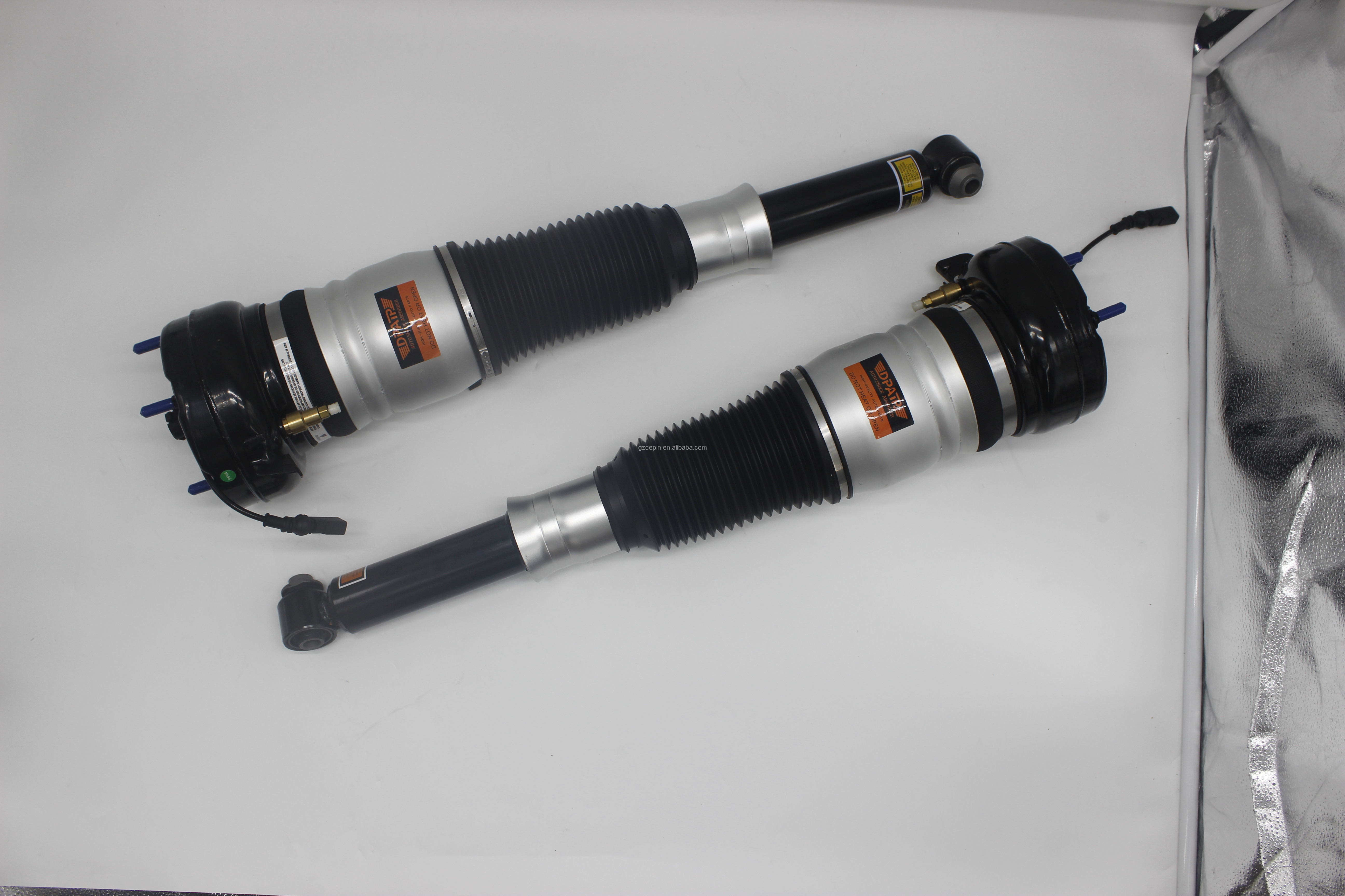 Left Rear airmatic air shock absorber strut 4H0616001 4H0616002 for Audi A8 D4 4H